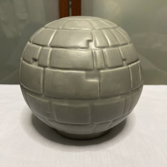 Star Wars Death Star Lucas Films LTD Ceramic Grey Coin Money Bank Collectible - Picture 2 of 6